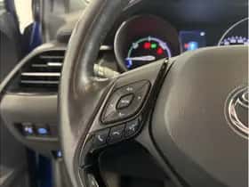 Toyota C-HR (2022) thumbnail 13