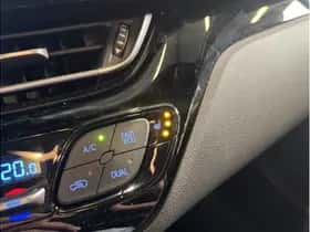 Toyota C-HR (2022) thumbnail 18