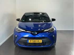Toyota C-HR (2022) thumbnail 3