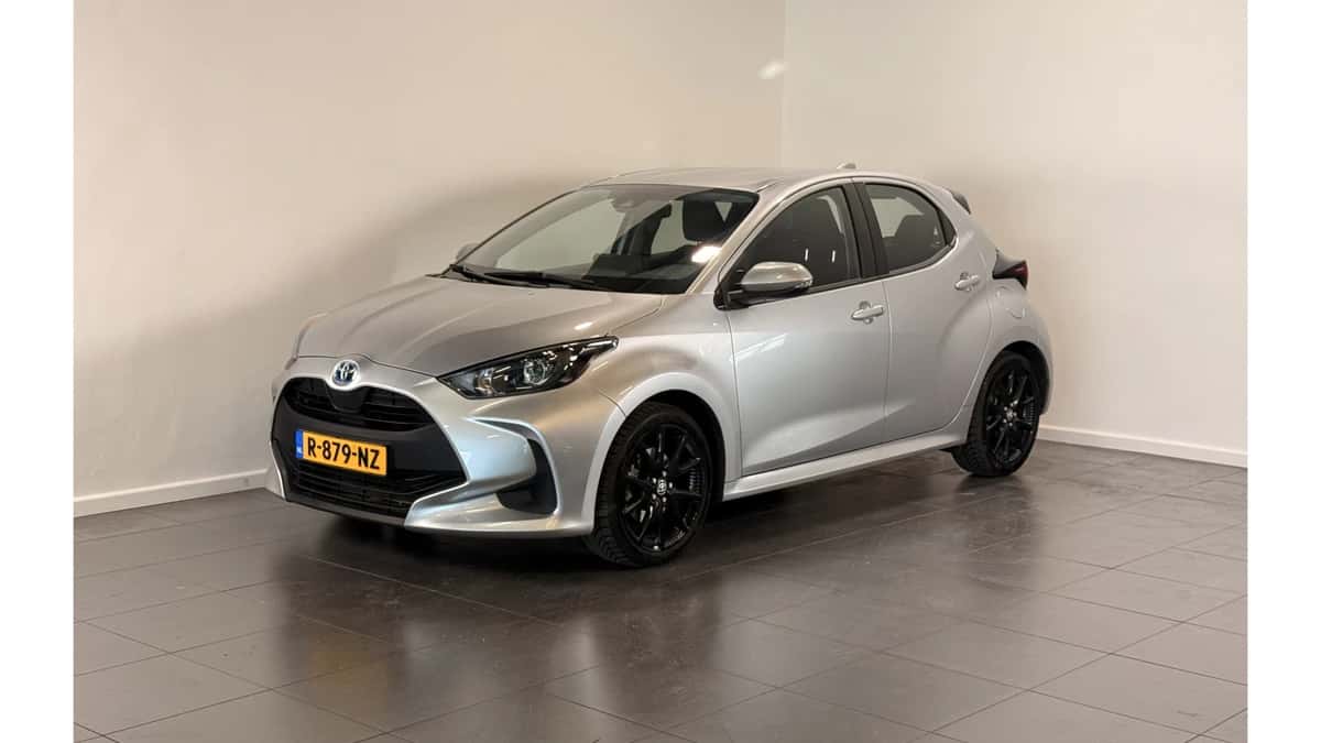 Toyota Yaris (2022) — foto 1