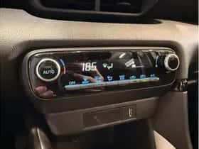 Toyota Yaris (2022) thumbnail 16