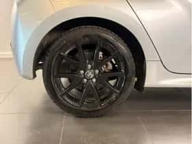 Toyota Yaris (2022) thumbnail 5