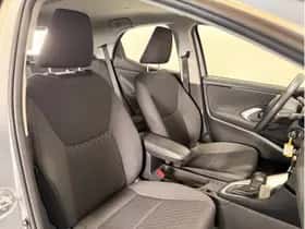 Toyota Yaris (2022) thumbnail 8