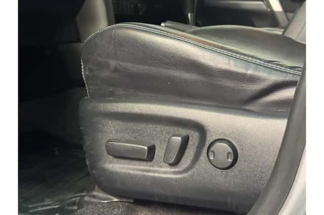 Toyota RAV4 (2018) thumbnail 6