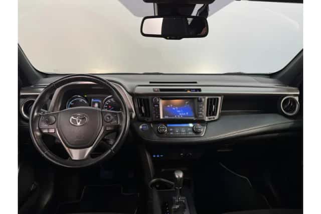 Toyota RAV4 (2018) thumbnail 2