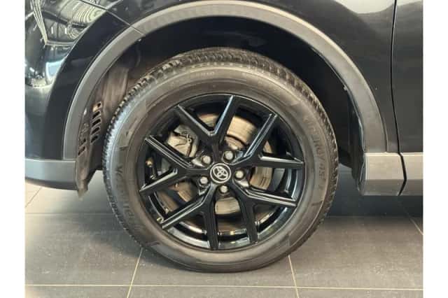 Toyota RAV4 (2018) thumbnail 4