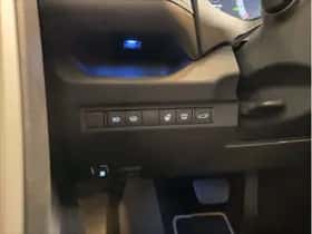 Toyota RAV4 (2025) thumbnail 17