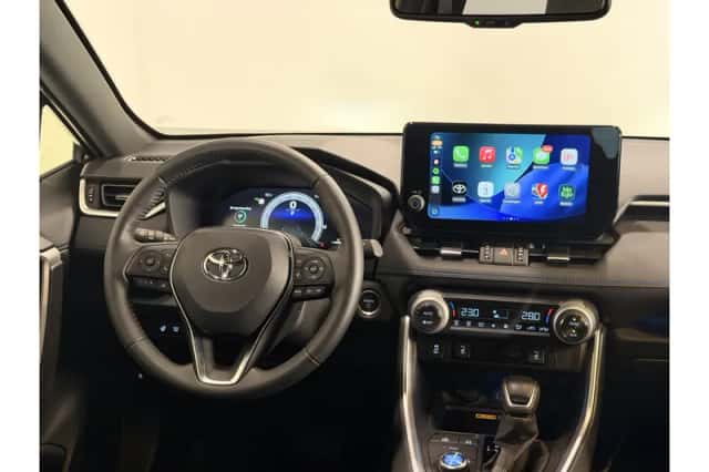Toyota RAV4 (2025) thumbnail 4