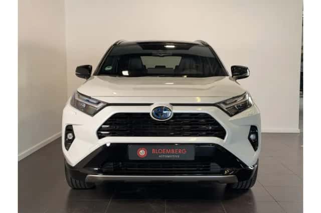 Toyota RAV4 (2025) thumbnail 5