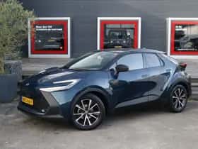 Toyota C-HR (2025) thumbnail 1