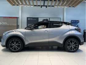 Toyota C-HR (2019) thumbnail 3