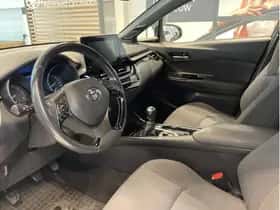Toyota C-HR (2019) thumbnail 7
