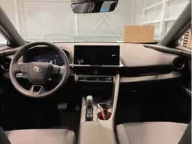 Toyota C-HR (2025) thumbnail 18