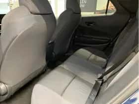 Toyota C-HR (2025) thumbnail 19