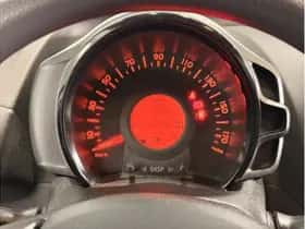 Toyota Aygo (2019) thumbnail 11