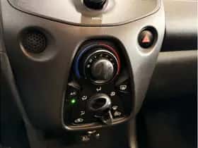 Toyota Aygo (2019) thumbnail 13