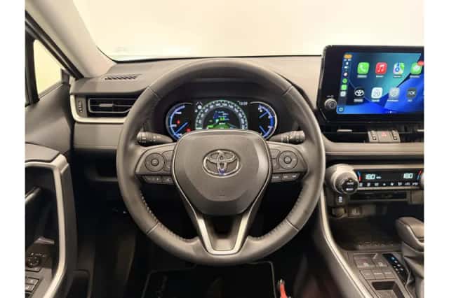 Toyota RAV4 (2024) thumbnail 4