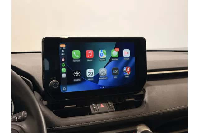Toyota RAV4 (2024) thumbnail 6