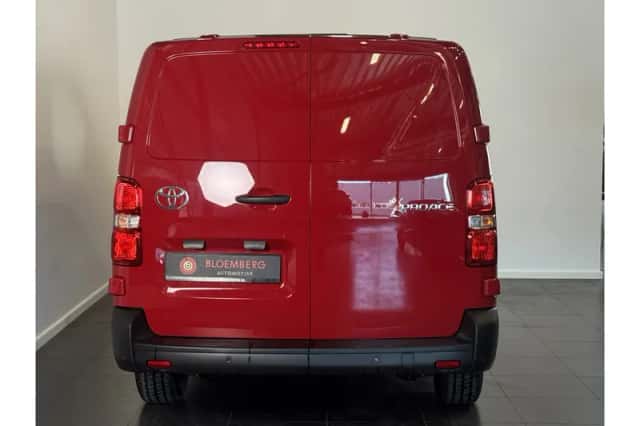 Toyota Proace (2024) thumbnail 6