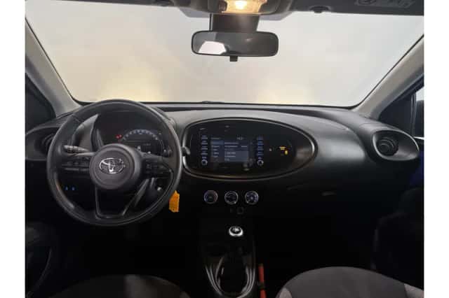 Toyota Aygo X (2023) thumbnail 2