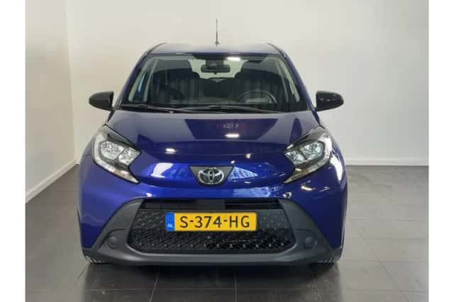 Toyota Aygo X (2023) thumbnail 3