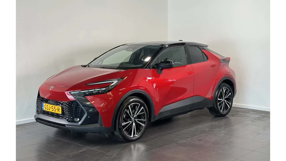 Toyota C-HR (2024) — foto 1