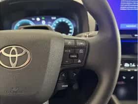 Toyota C-HR (2024) thumbnail 12