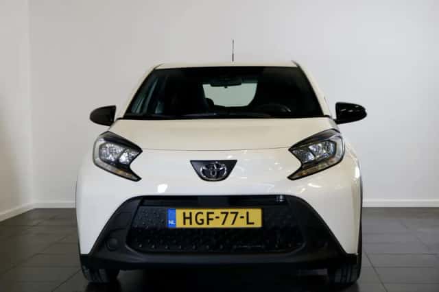 Toyota Aygo X (2025) thumbnail 3