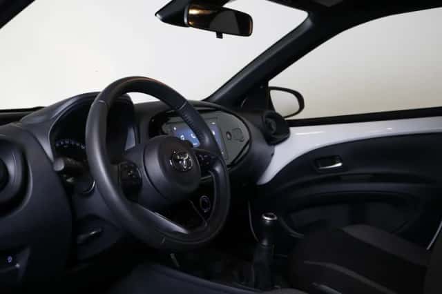 Toyota Aygo X (2025) thumbnail 6