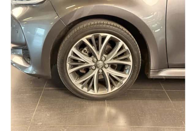 Toyota Yaris (2024) thumbnail 6