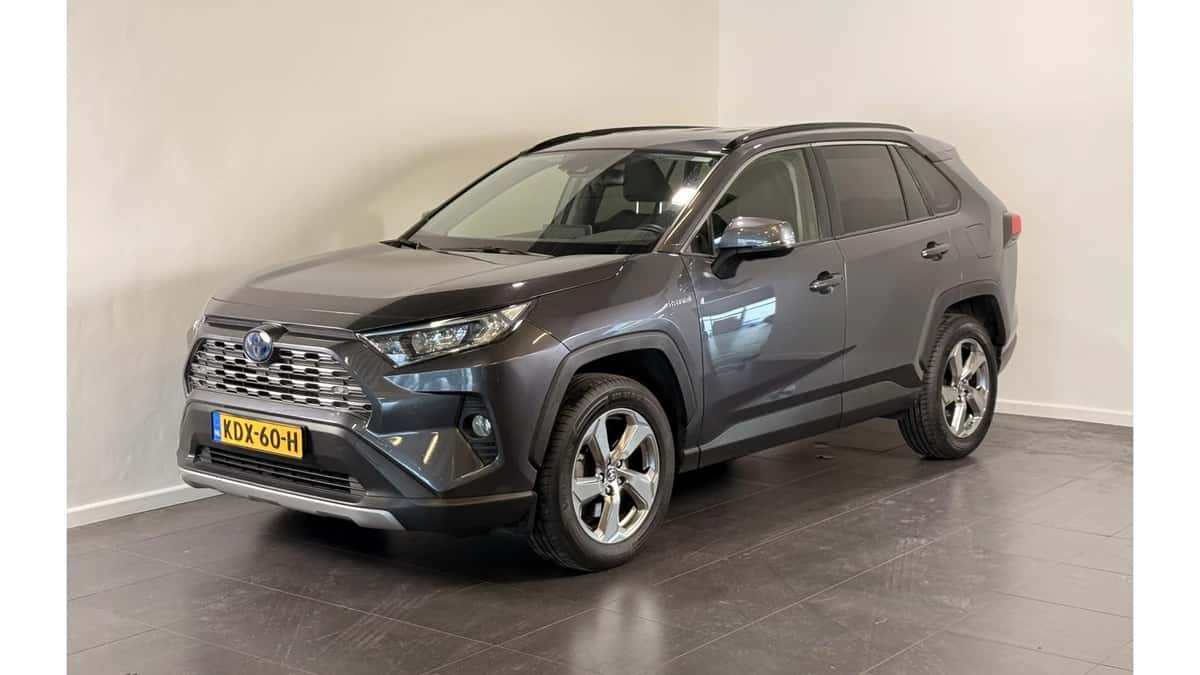Toyota RAV4 (2021) — foto 1