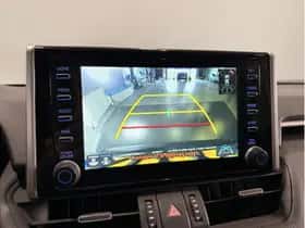 Toyota RAV4 (2021) thumbnail 18
