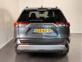 Toyota RAV4 (2021) thumbnail 5