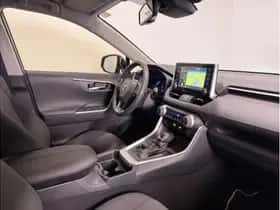 Toyota RAV4 (2021) thumbnail 9