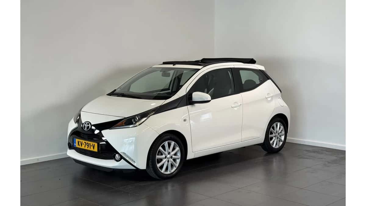 Toyota Aygo (2016) — foto 1