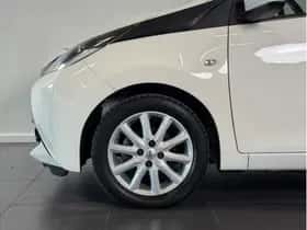 Toyota Aygo (2016) thumbnail 6