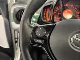 Toyota Aygo (2016) thumbnail 10