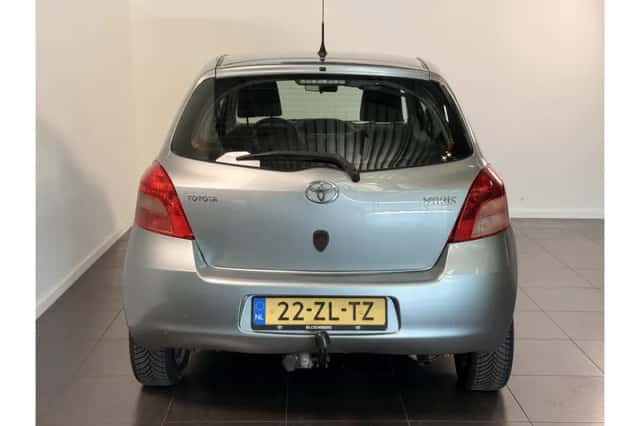 Toyota Yaris (2008) thumbnail 5