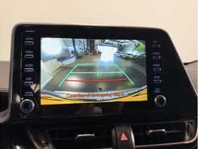 Toyota C-HR (2020) thumbnail 18