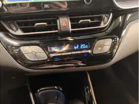 Toyota C-HR (2020) thumbnail 19