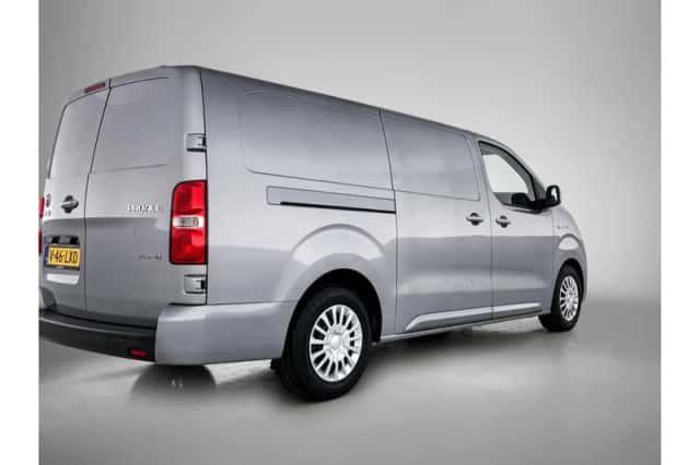 Toyota Proace (2025) thumbnail 2