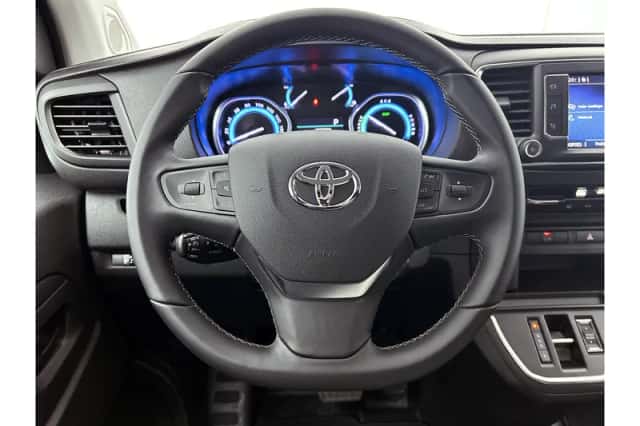 Toyota Proace (2025) thumbnail 4