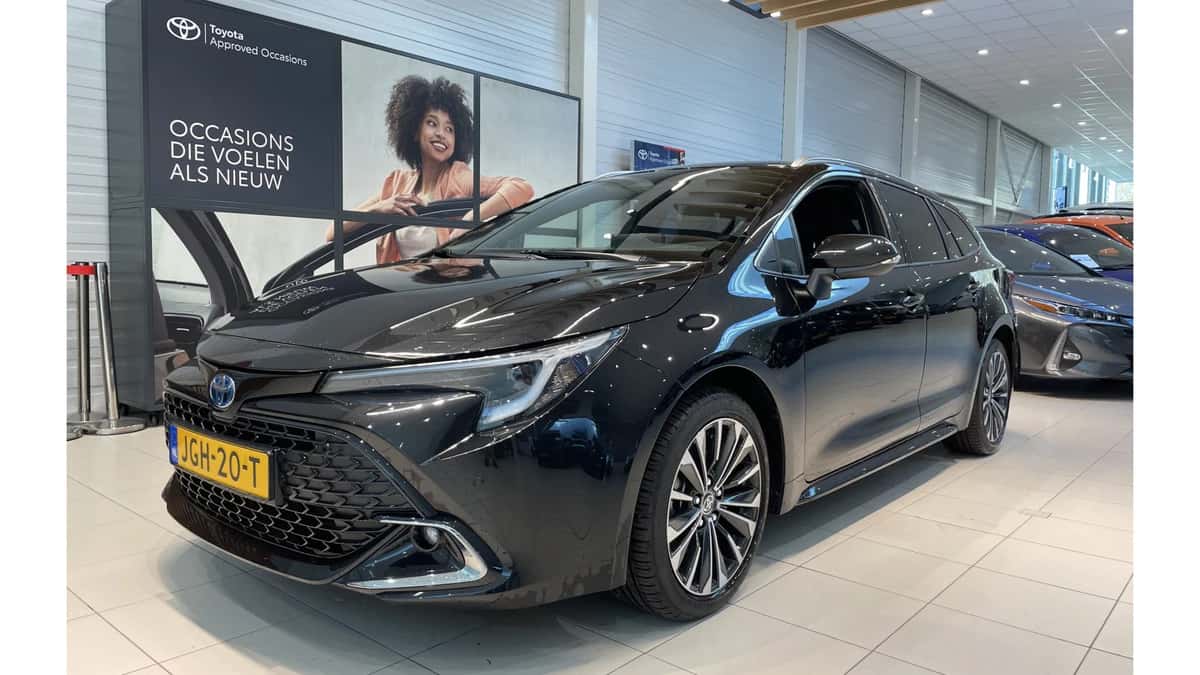 Toyota Corolla (2025) — foto 1