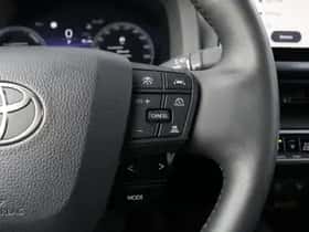Toyota C-HR (2025) thumbnail 19