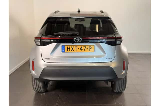 Toyota Yaris Cross (2025) thumbnail 4
