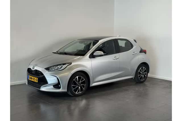 Toyota Yaris (2021) thumbnail 1