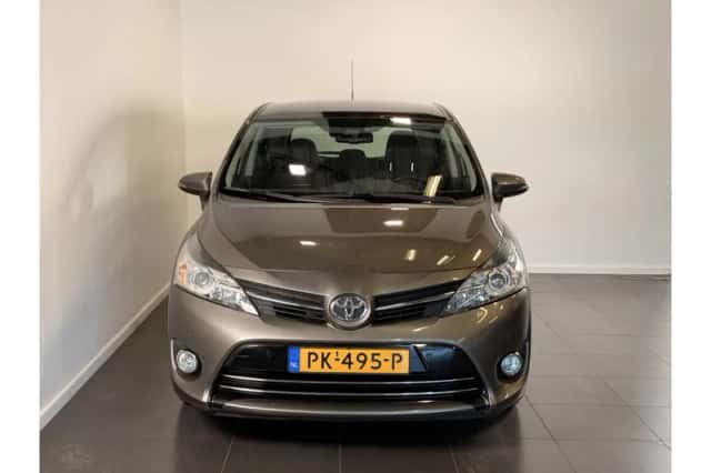 Toyota Verso (2017) thumbnail 4