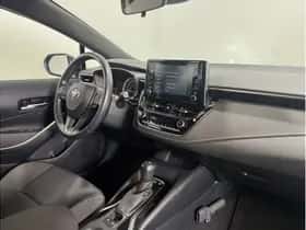 Toyota Corolla (2021) thumbnail 4