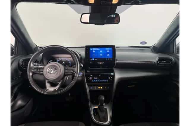 Toyota Yaris Cross (2022) thumbnail 2