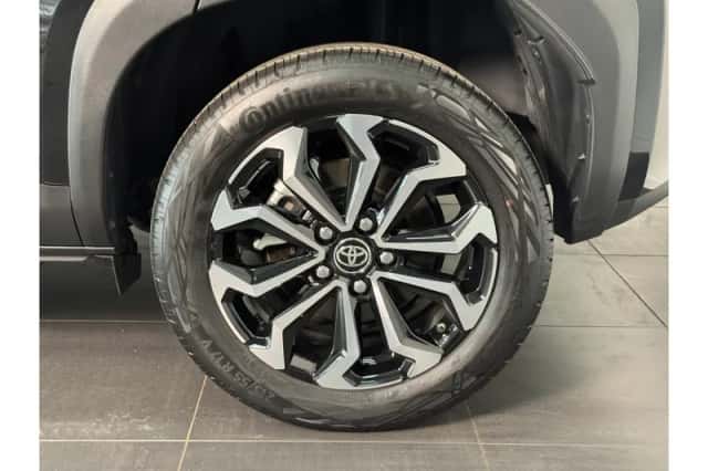 Toyota Yaris Cross (2022) thumbnail 4
